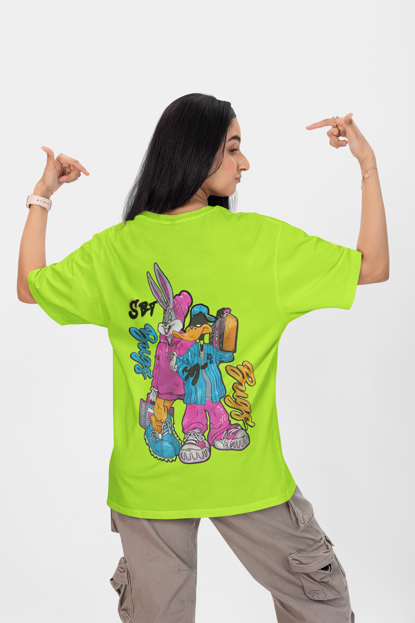 BUGS OVERSIZED T-SHIRT - Costa Moon