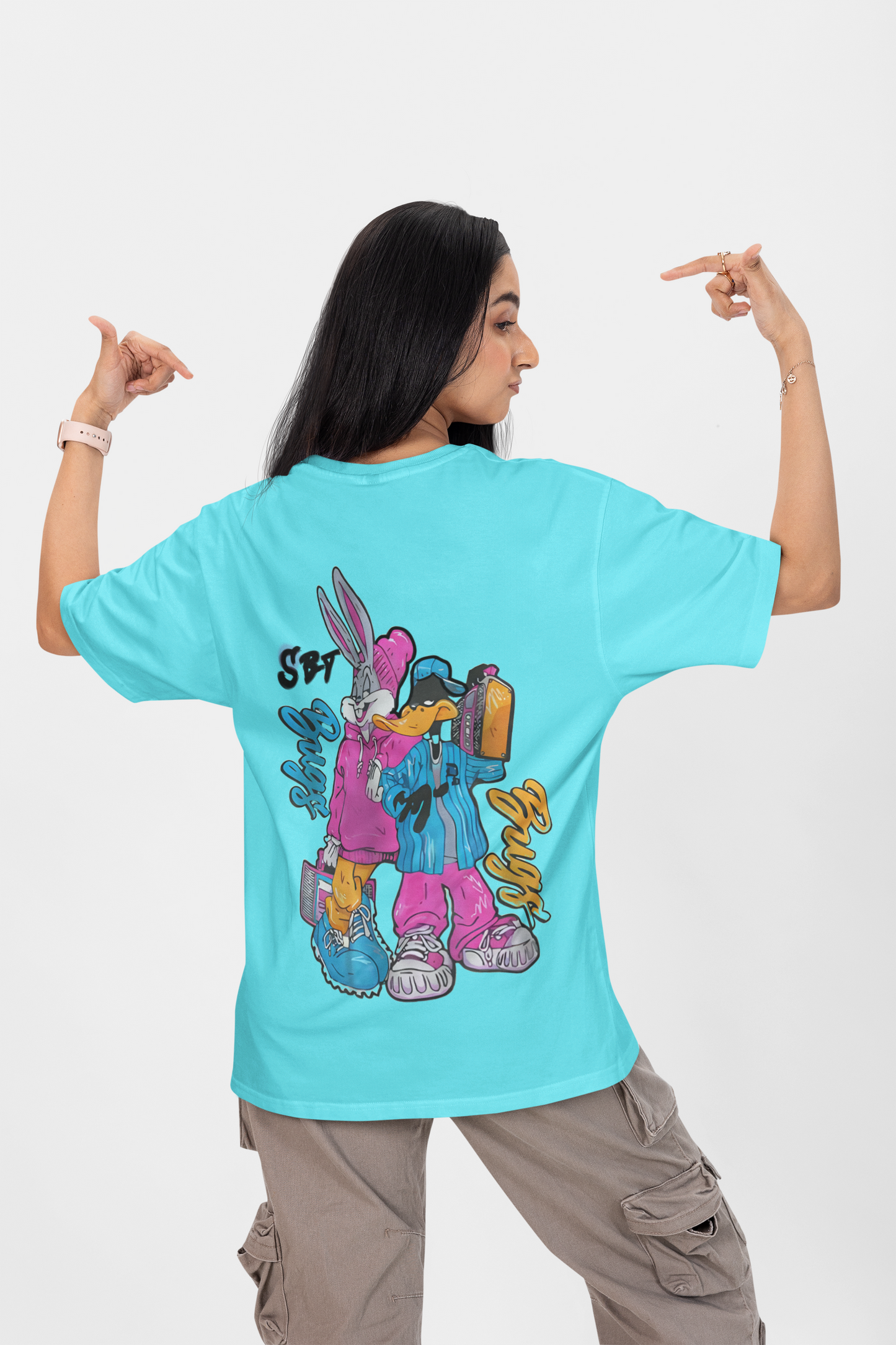 BUGS OVERSIZED T-SHIRT - Costa Moon