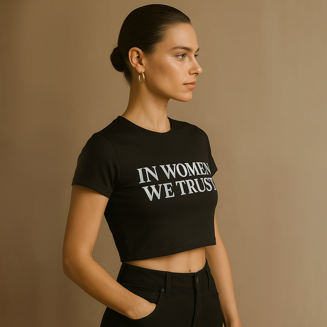 In women we trust - Costa Moon