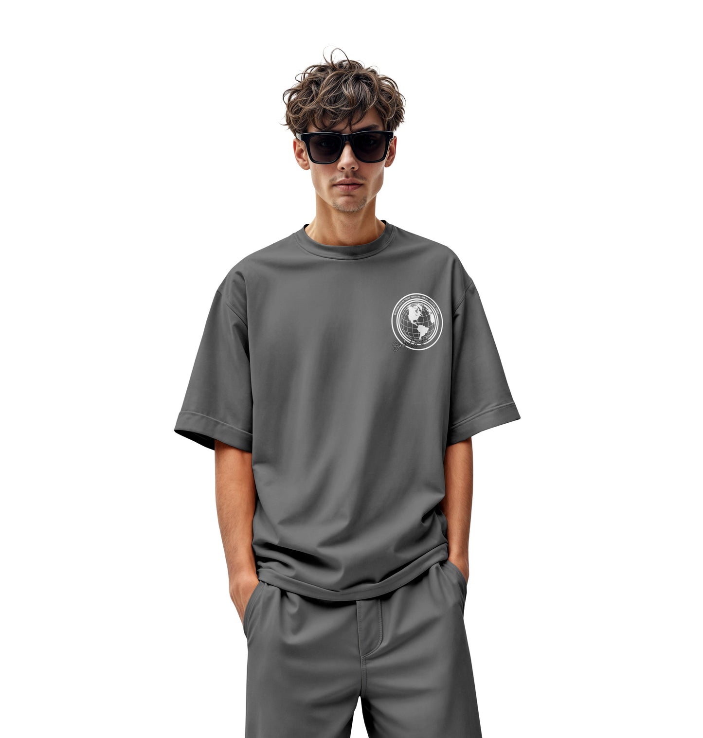 TRAVELING OVERSIZED T-SHIRT - Costa Moon